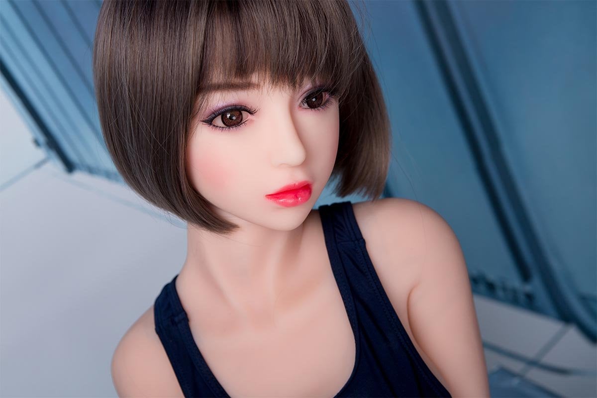 Mari – Short Hair Honey Mini Sex Doll